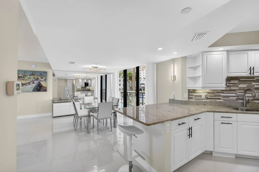3000 Ocean Drive #2 F Singer Island, FL 33404