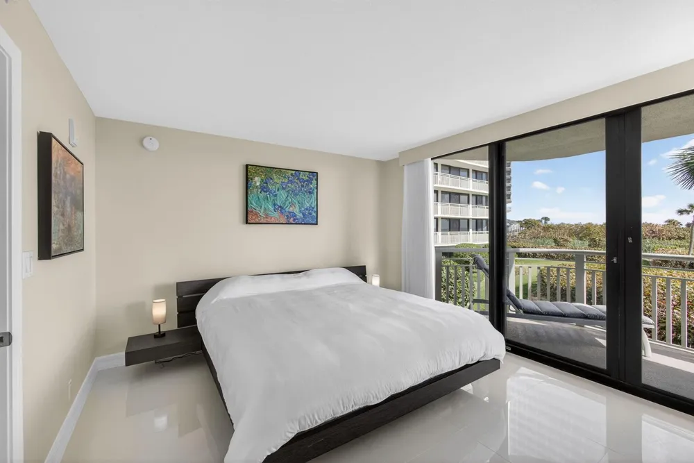 3000 Ocean Drive #2 F Singer Island, FL 33404