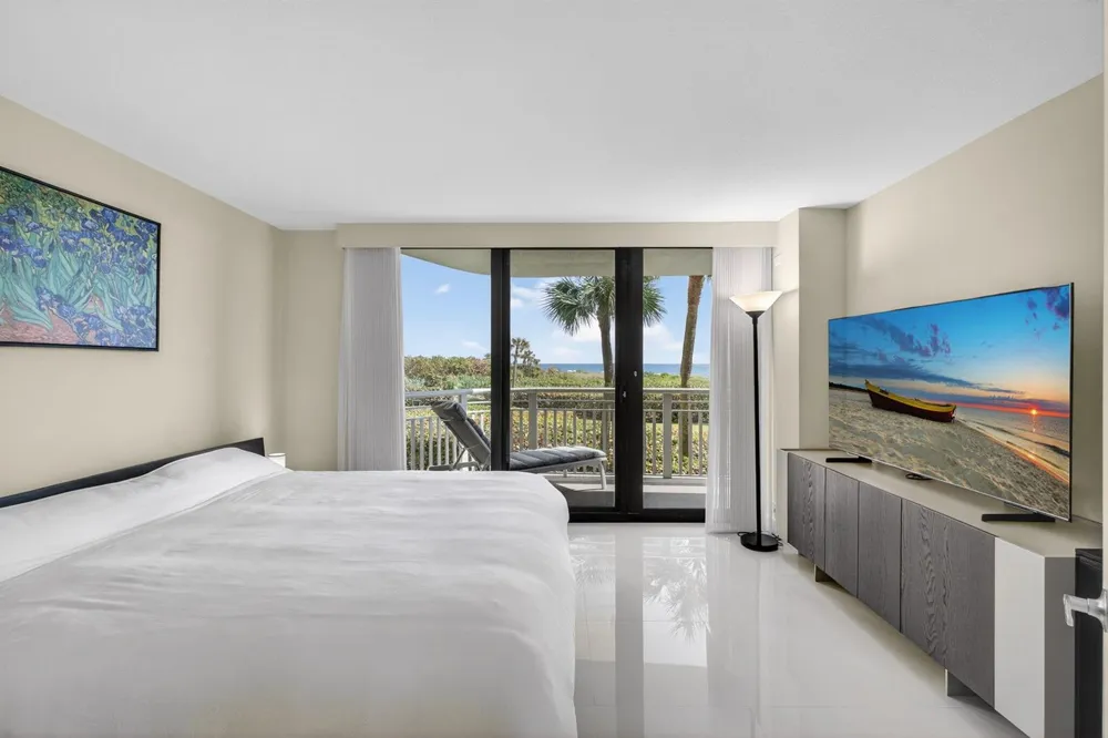 3000 Ocean Drive #2 F Singer Island, FL 33404