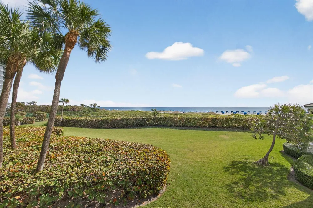 3000 Ocean Drive #2 F Singer Island, FL 33404