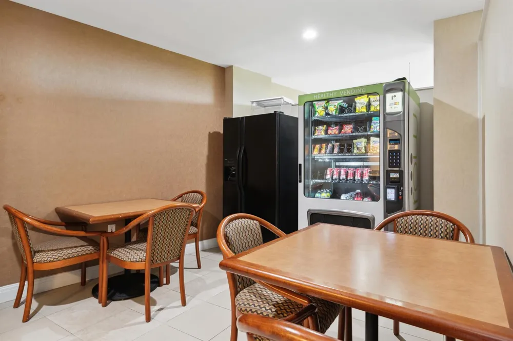3000 Ocean Drive #2 F Singer Island, FL 33404