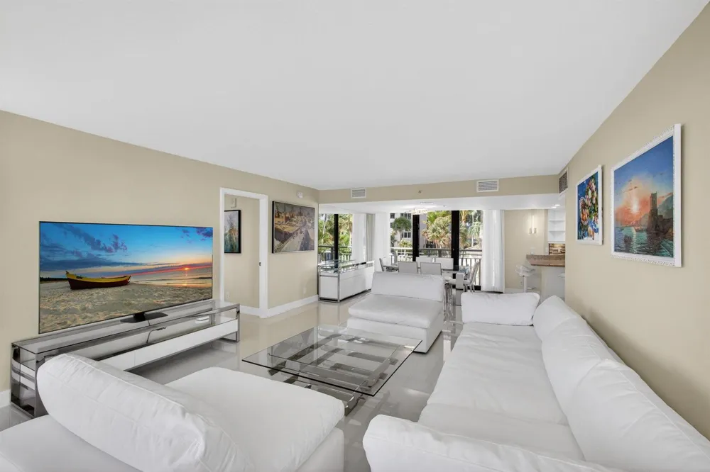 3000 Ocean Drive #2 F Singer Island, FL 33404