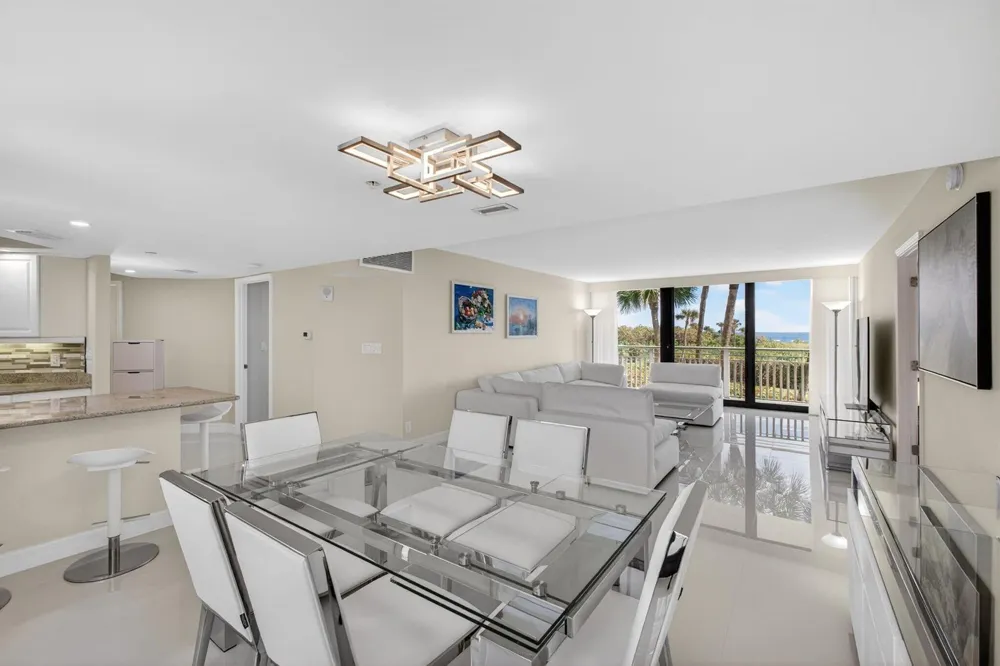 3000 Ocean Drive #2 F Singer Island, FL 33404