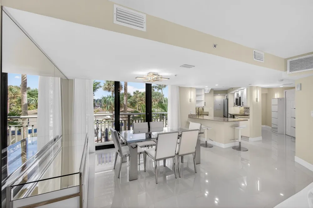 3000 Ocean Drive #2 F Singer Island, FL 33404