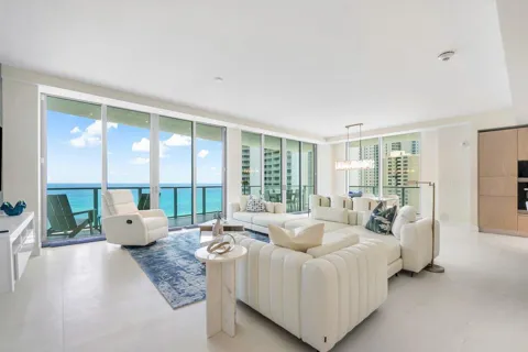 3100 Ocean Drive #1505p