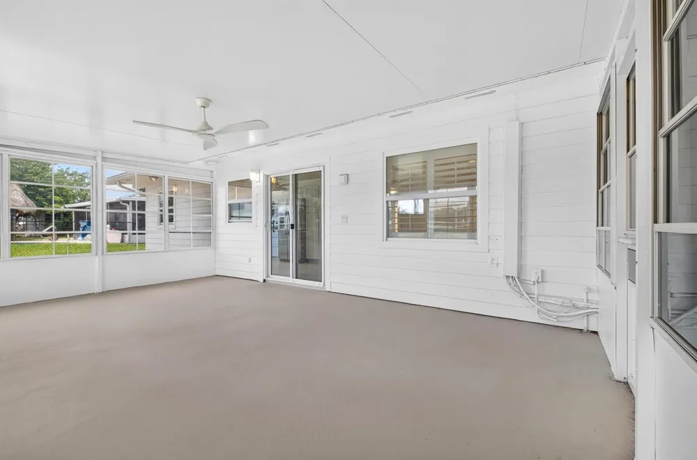 241 14th Place Vero Beach, FL 32960