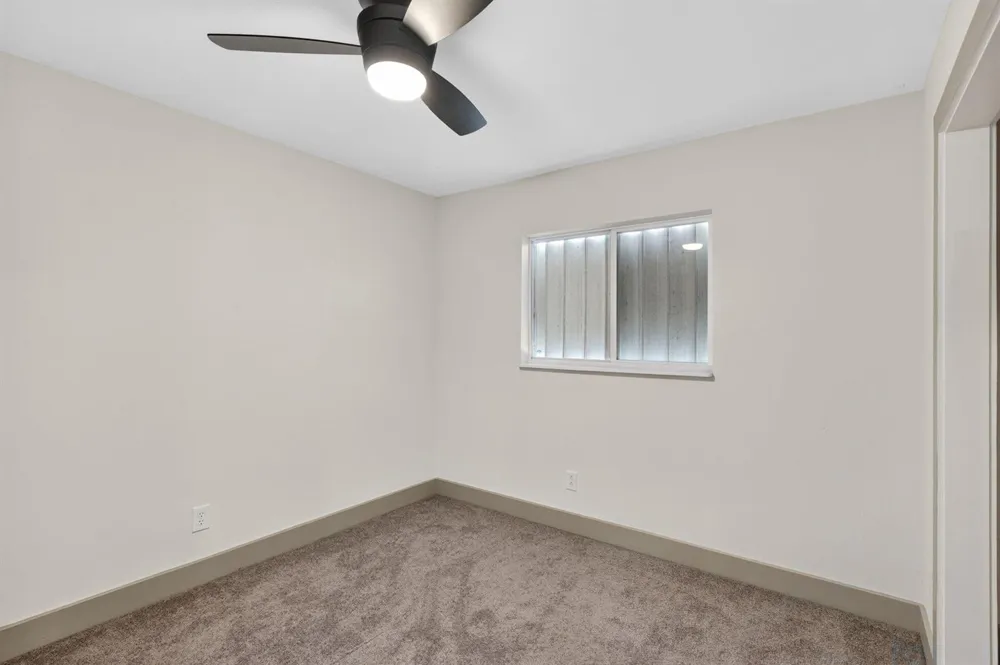 610 SE 21st Lane Cape Coral, FL 33990