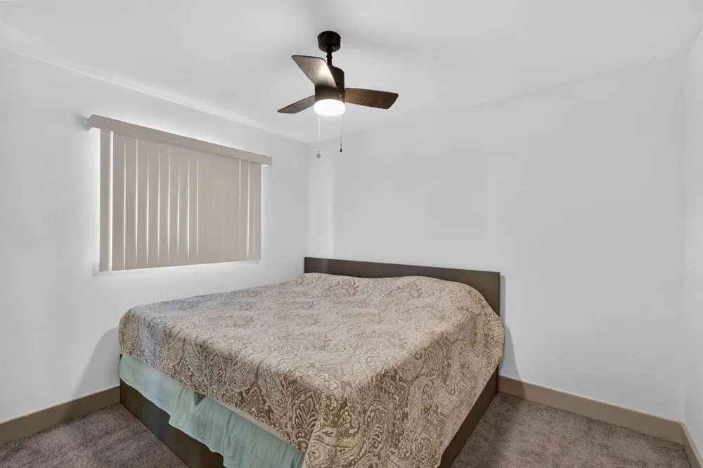 610 SE 21st Lane Cape Coral, FL 33990
