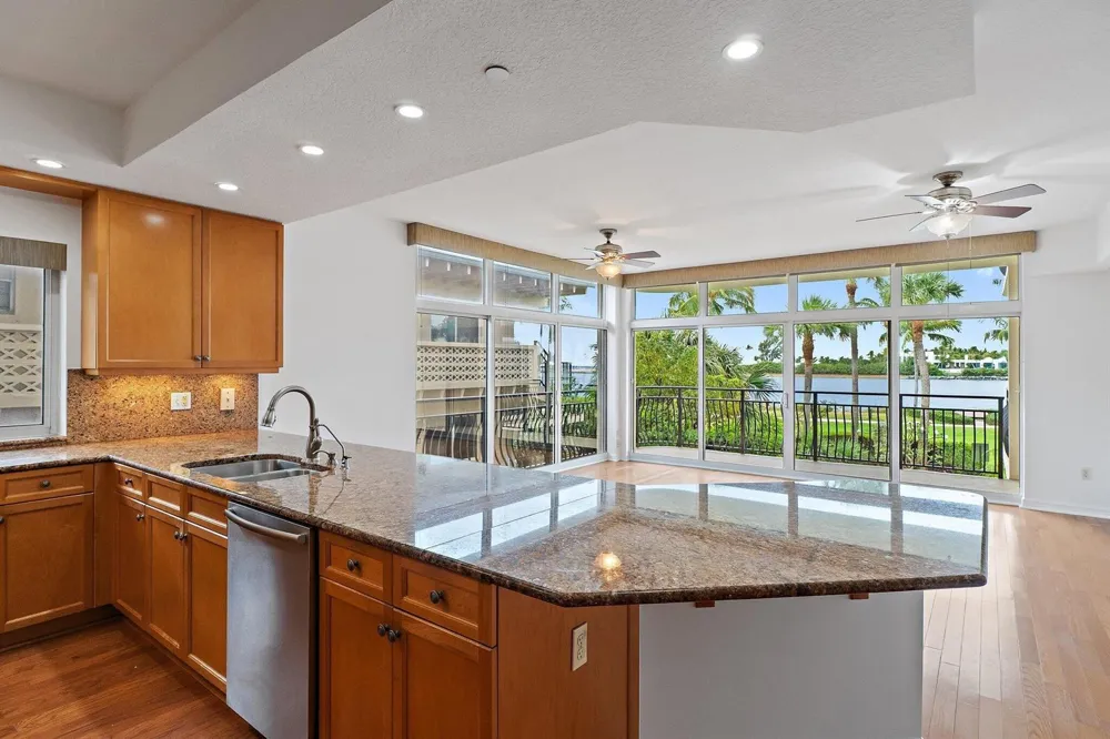 314 Inlet Way #101 Palm Beach Shores, FL 33404