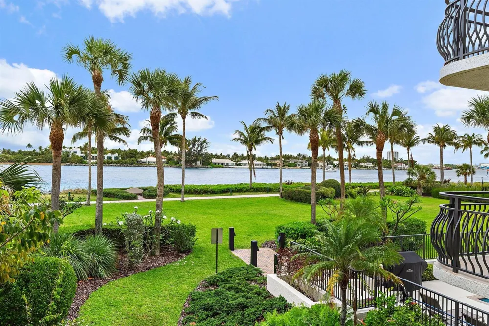 314 Inlet Way #101 Palm Beach Shores, FL 33404