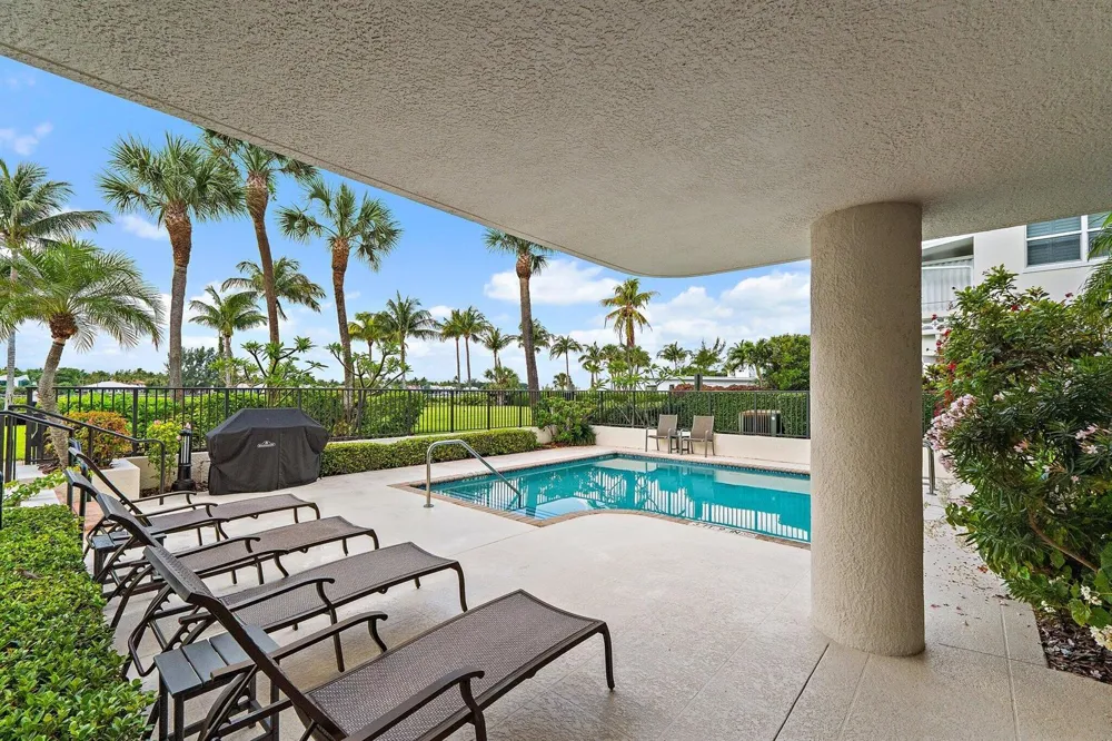 314 Inlet Way #101 Palm Beach Shores, FL 33404