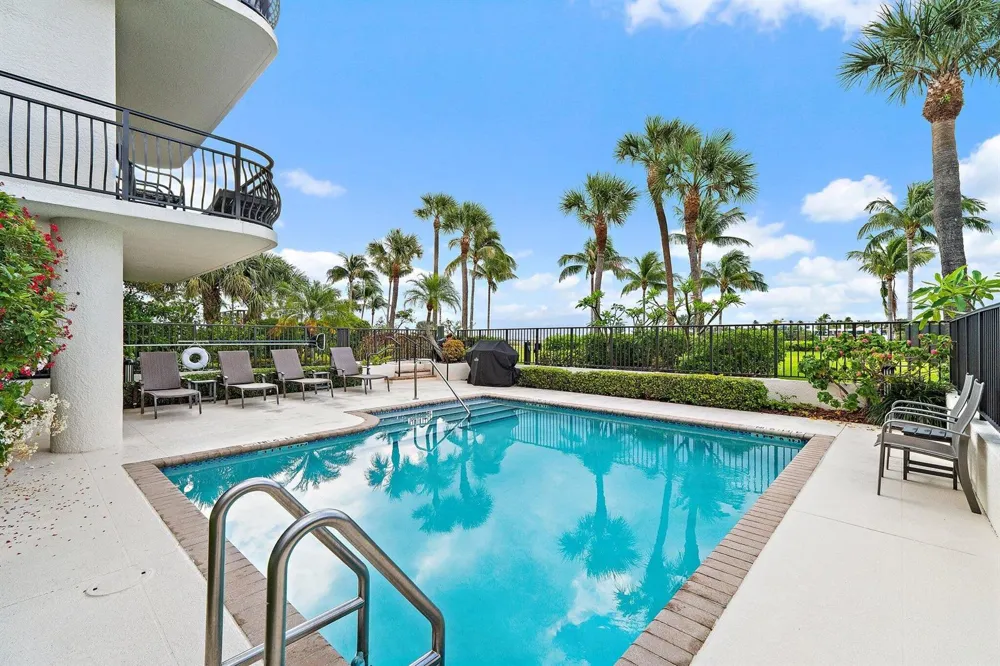 314 Inlet Way #101 Palm Beach Shores, FL 33404