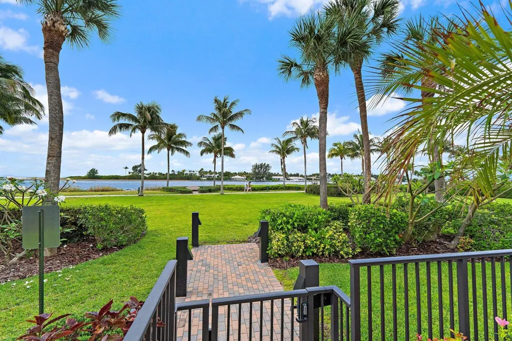 314 Inlet Way #101 Palm Beach Shores, FL 33404
