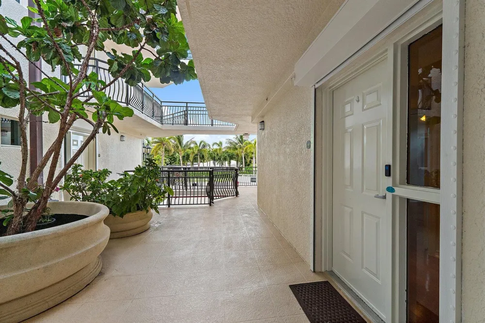 314 Inlet Way #101 Palm Beach Shores, FL 33404