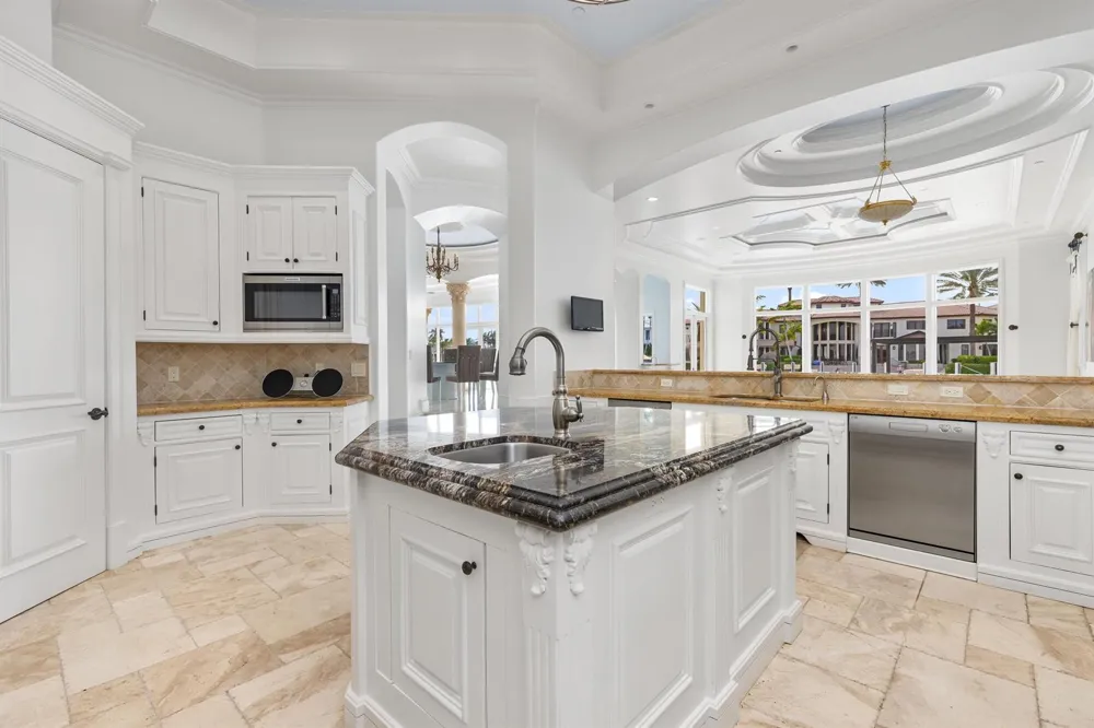 3201 NE 27th Avenue Lighthouse Point, FL 33064