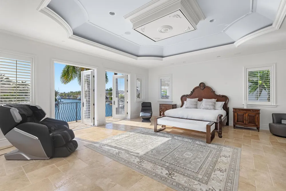 3201 NE 27th Avenue Lighthouse Point, FL 33064