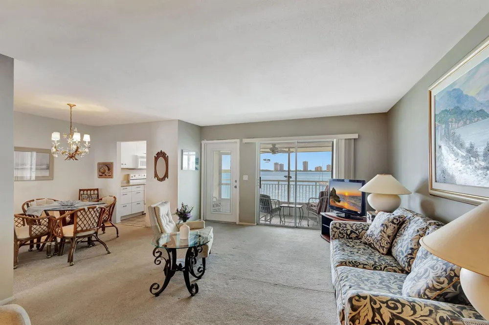 100 Shore Court #304 North Palm Beach, FL 33408