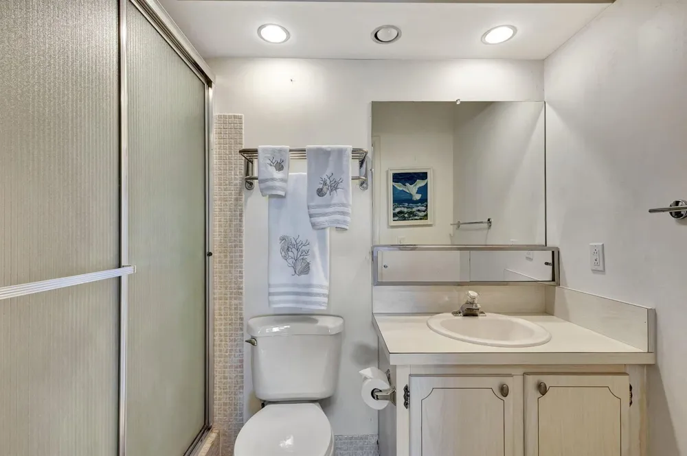 100 Shore Court #304 North Palm Beach, FL 33408