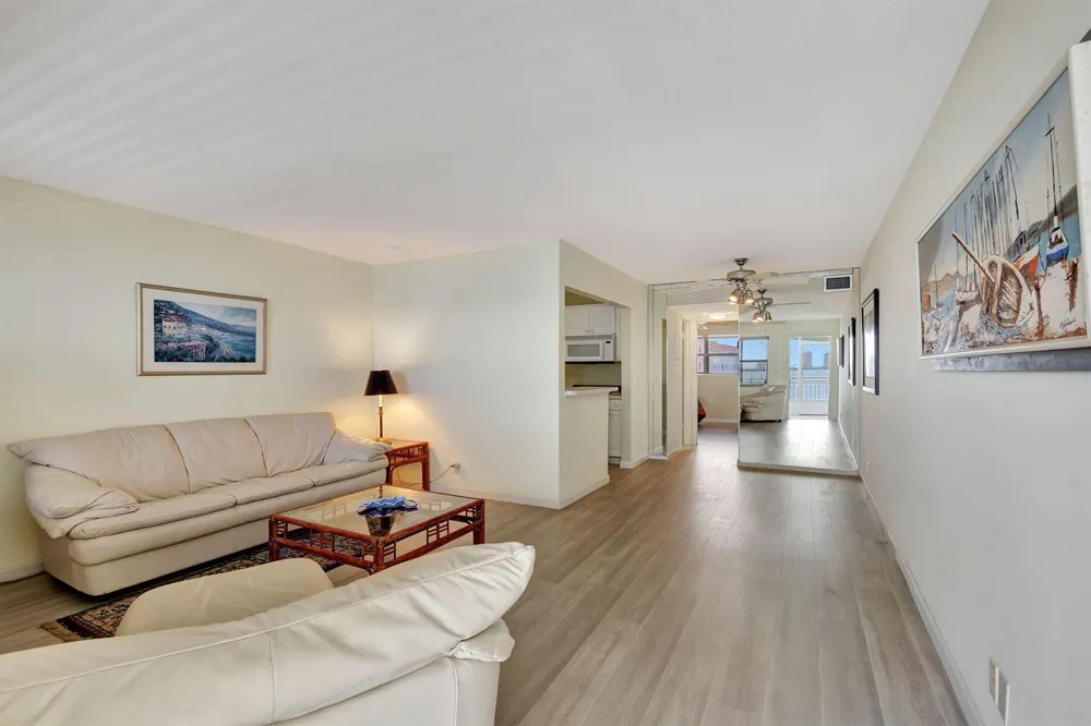 100 Shore Court #210 North Palm Beach, FL 33408