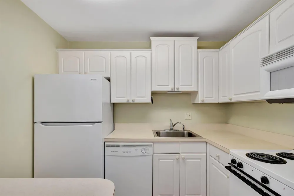 100 Shore Court #210 North Palm Beach, FL 33408