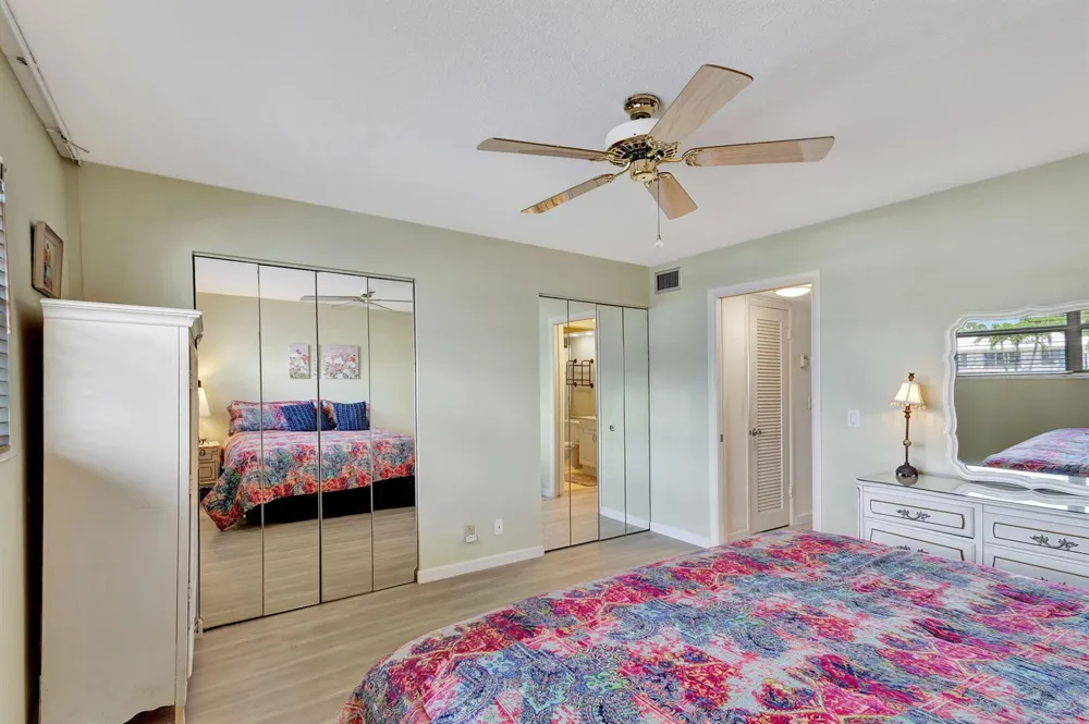 100 Shore Court #210 North Palm Beach, FL 33408