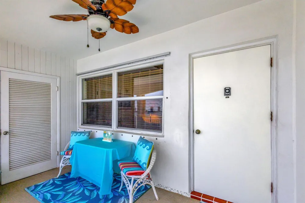 100 Shore Court #210 North Palm Beach, FL 33408