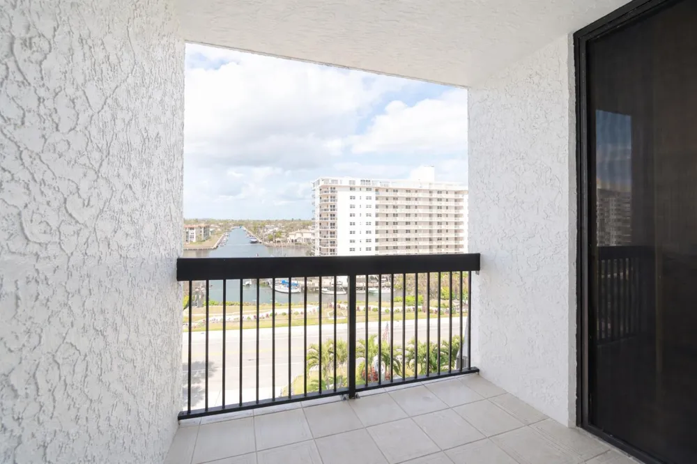 1155 Hillsboro Mile #502 Hillsboro Beach, FL 33062
