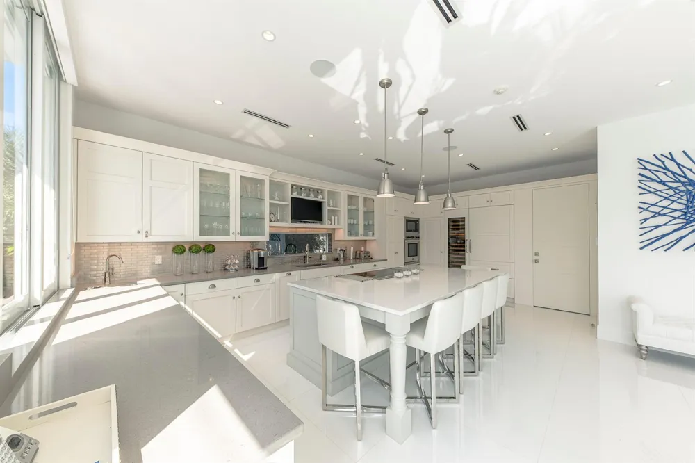 701 Flamingo Drive Fort Lauderdale, FL 33301
