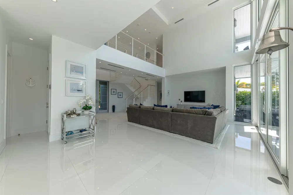 701 Flamingo Drive Fort Lauderdale, FL 33301