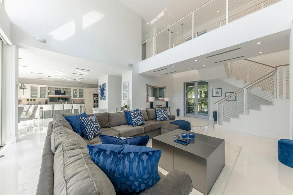 701 Flamingo Drive Fort Lauderdale, FL 33301