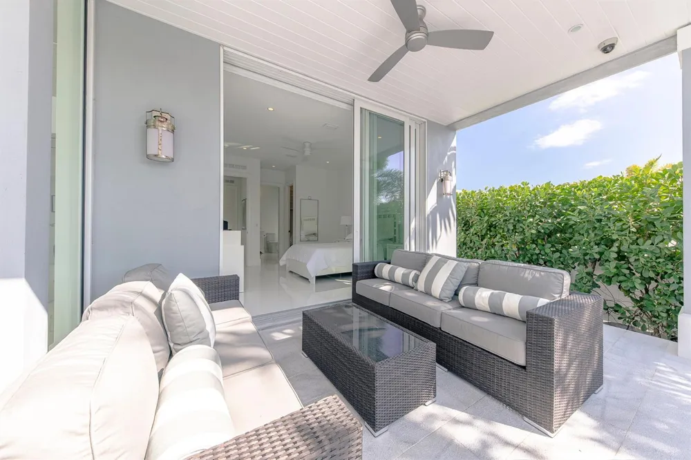 701 Flamingo Drive Fort Lauderdale, FL 33301