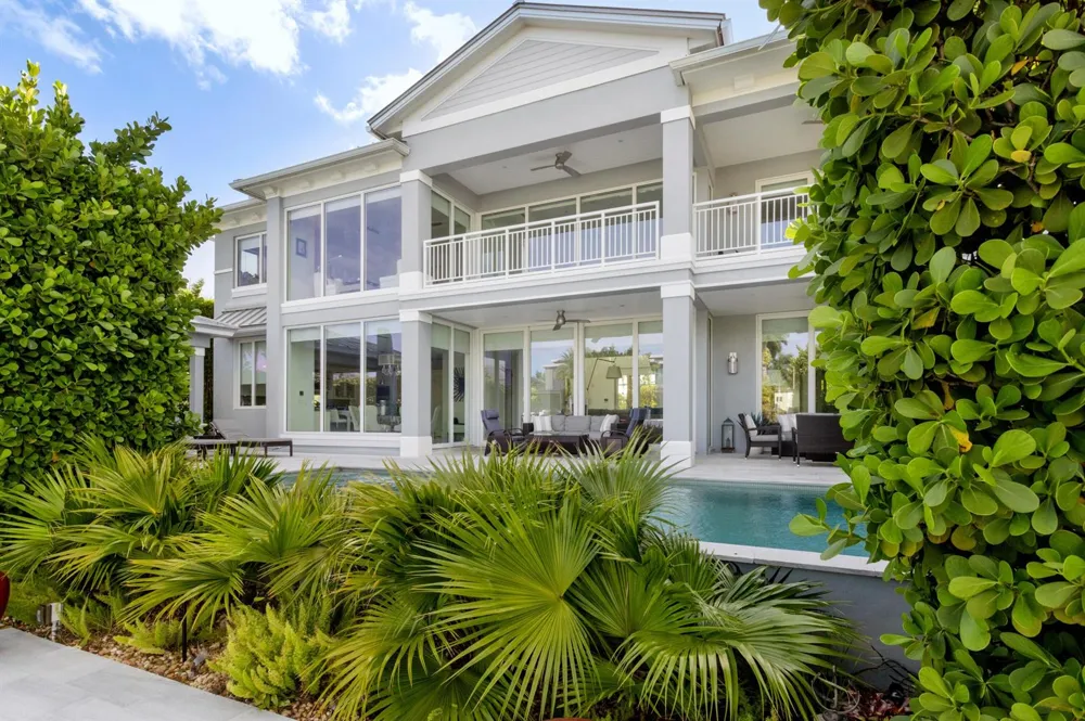 701 Flamingo Drive Fort Lauderdale, FL 33301