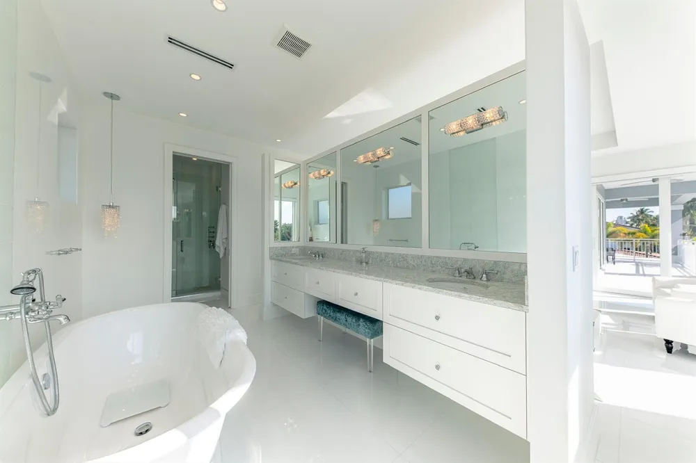 701 Flamingo Drive Fort Lauderdale, FL 33301