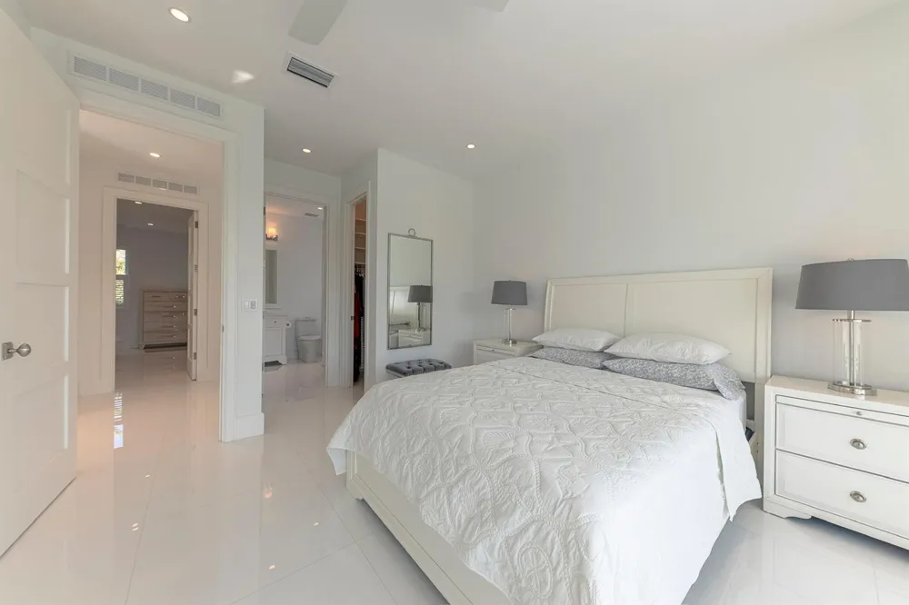 701 Flamingo Drive Fort Lauderdale, FL 33301