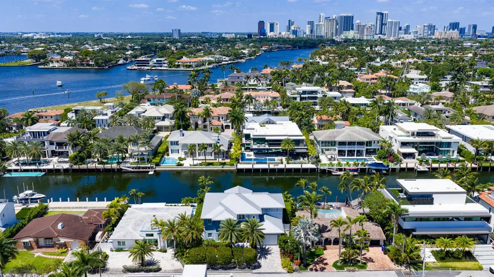 701 Flamingo Drive Fort Lauderdale, FL 33301