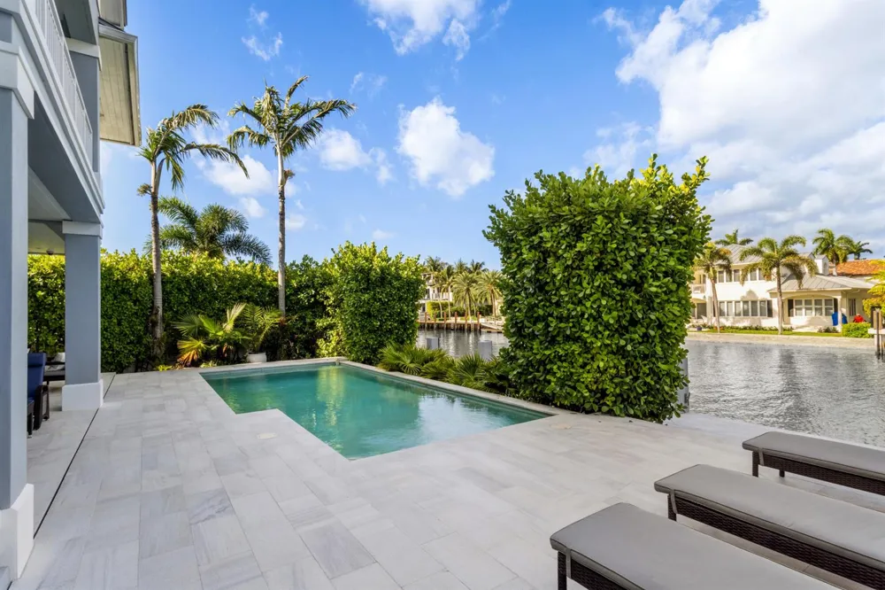 701 Flamingo Drive Fort Lauderdale, FL 33301