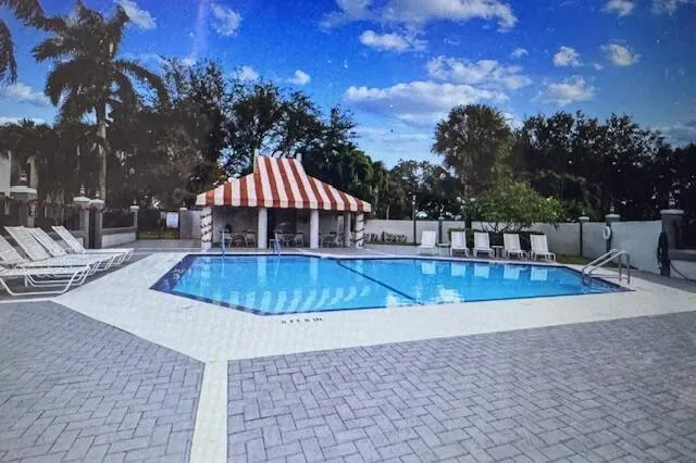 503 Landings Boulevard 