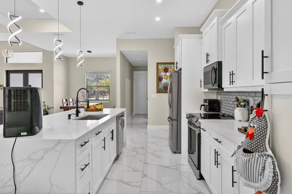 3263 SE 40th Ave Avenue SE Naples, FL 34117