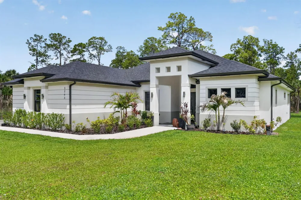 3263 SE 40th Ave Avenue SE Naples, FL 34117