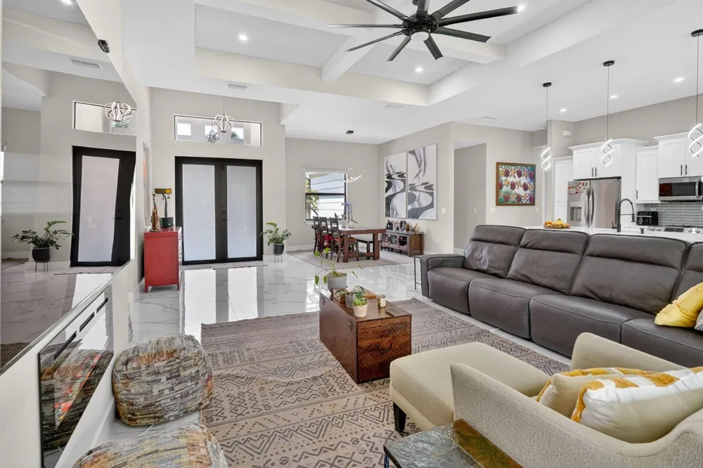 3263 SE 40th Ave Avenue SE Naples, FL 34117