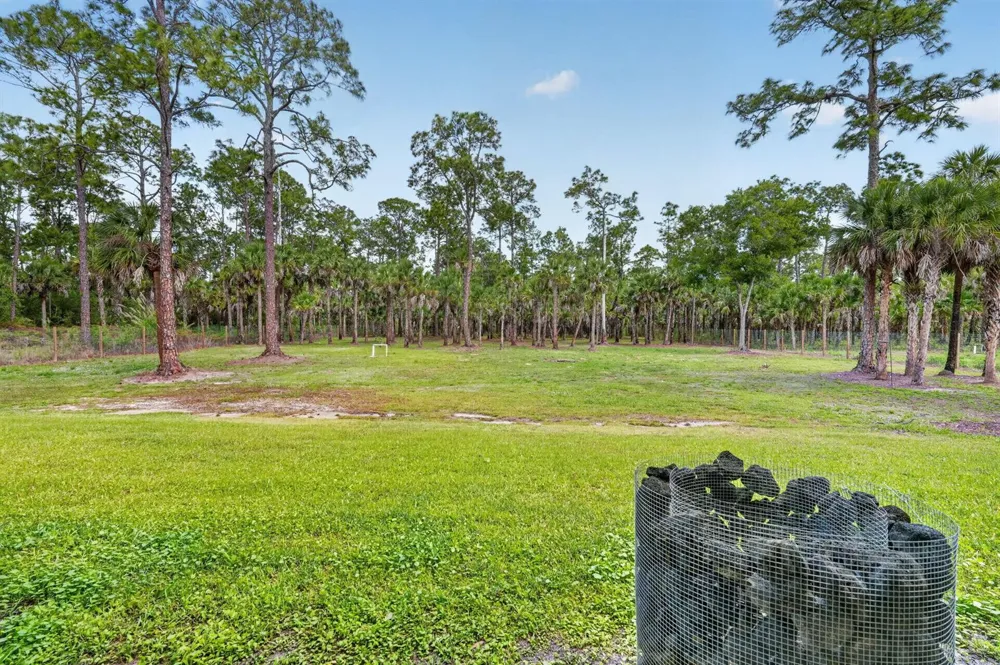 3263 SE 40th Ave Avenue SE Naples, FL 34117