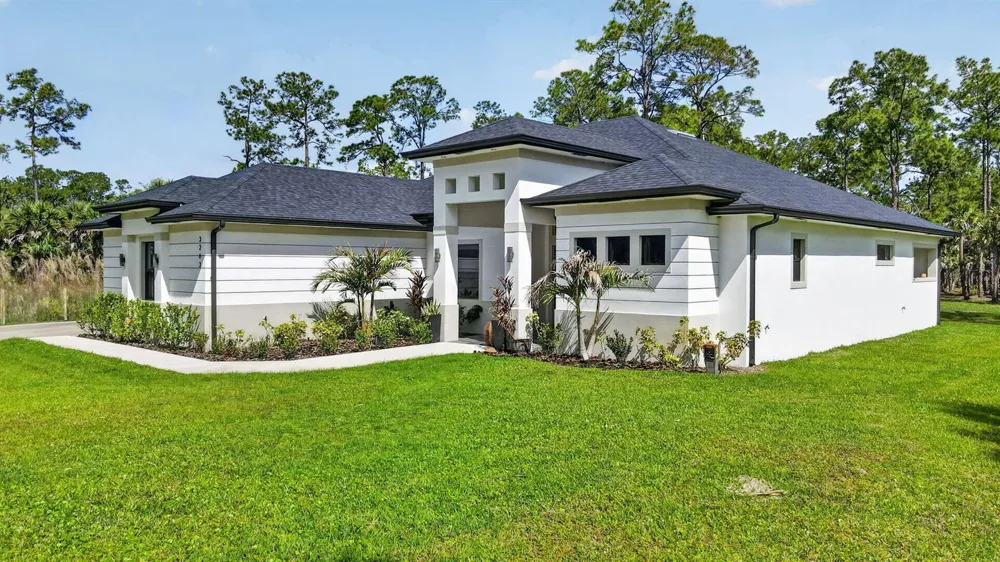 3263 SE 40th Ave Avenue SE Naples, FL 34117