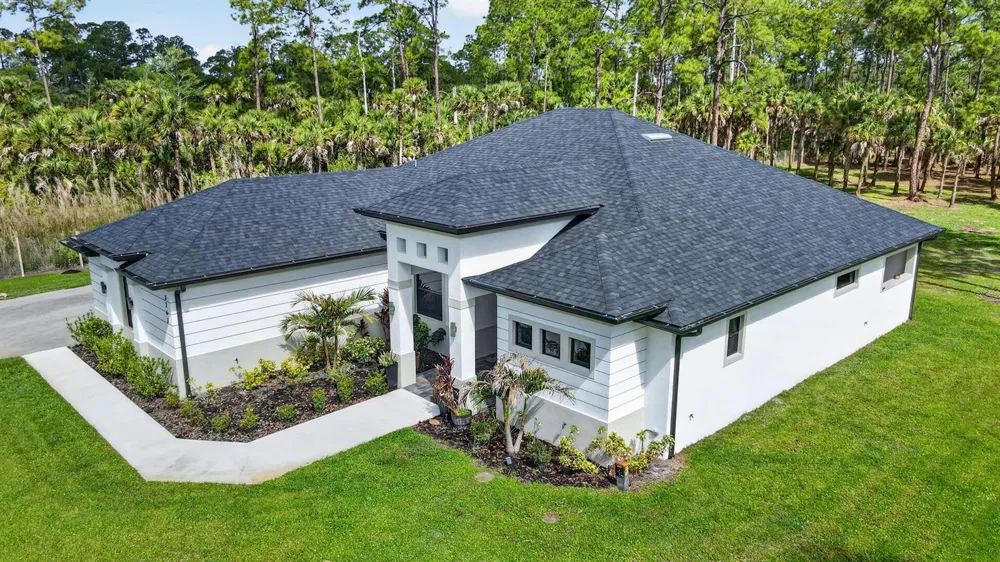 3263 SE 40th Ave Avenue SE Naples, FL 34117