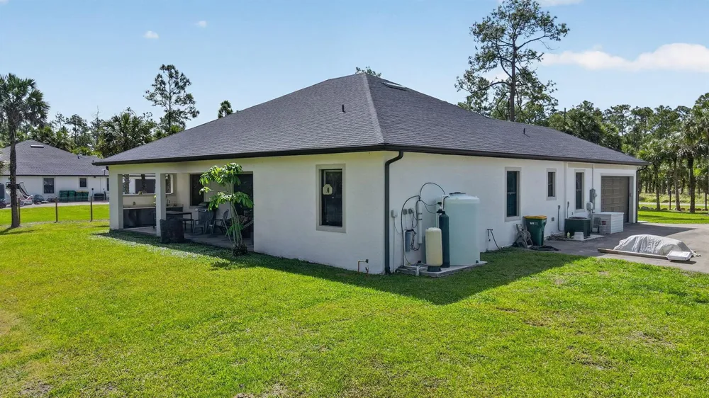 3263 SE 40th Ave Avenue SE Naples, FL 34117