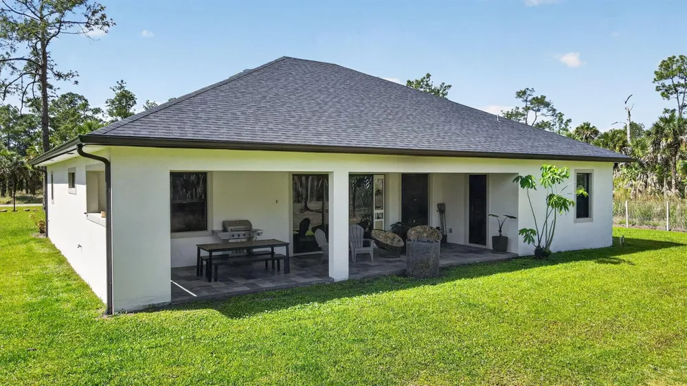3263 SE 40th Ave Avenue SE Naples, FL 34117