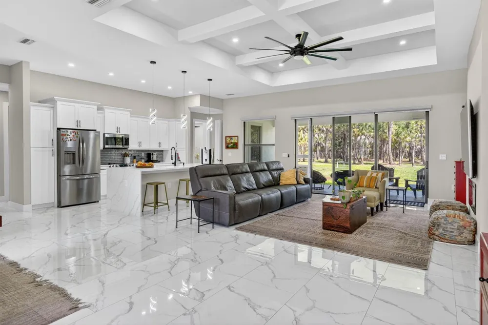 3263 SE 40th Ave Avenue SE Naples, FL 34117