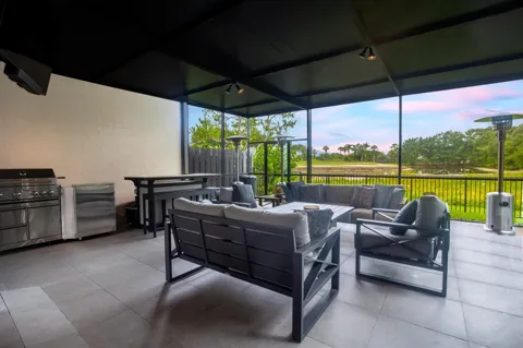 8216 Heritage Club Drive