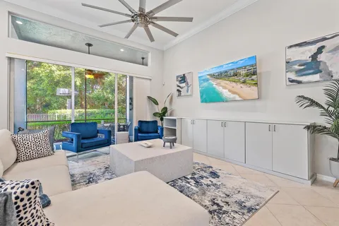 9052 Sand Pine Lane