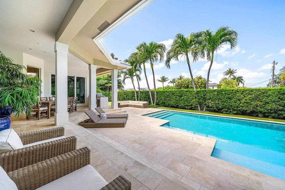 33 Spanish River Drive Ocean Ridge, FL 33435