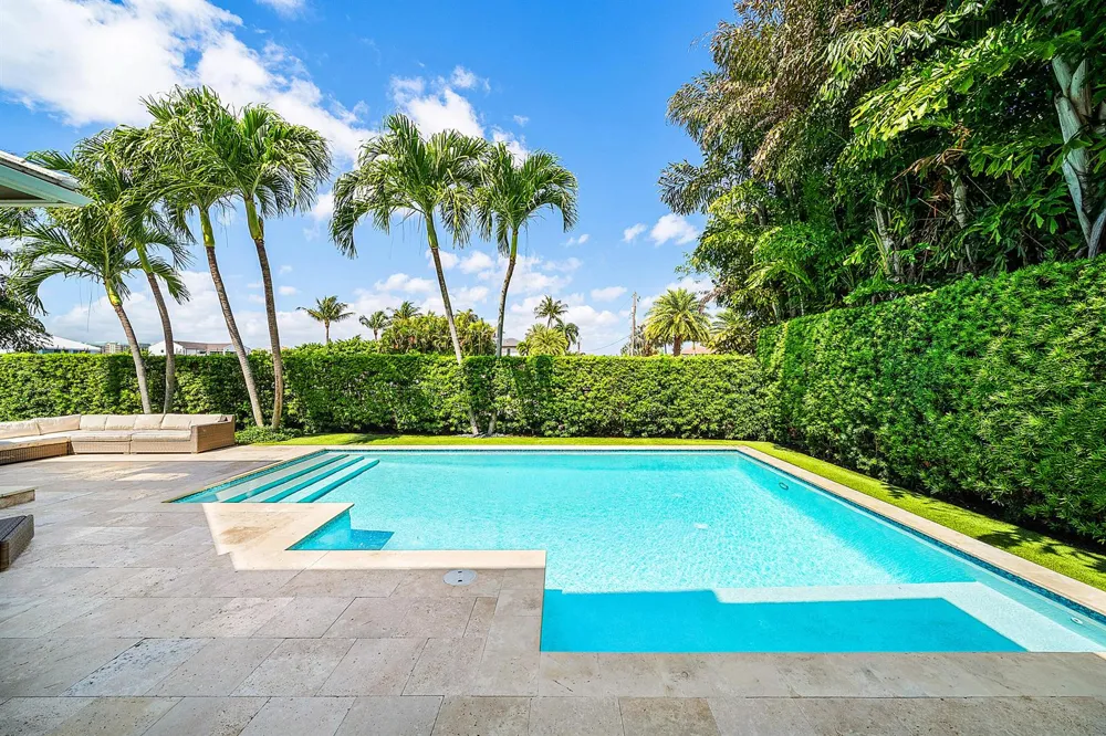 33 Spanish River Drive Ocean Ridge, FL 33435